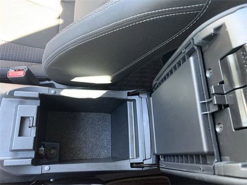 Used 2024 Subaru Outback Premium image 25