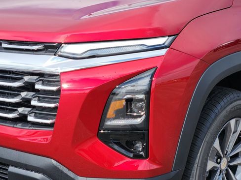 New 2026 Chevrolet Equinox LT FWD image 5