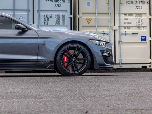 Certified 2021 Ford Mustang Shelby GT500 w/ Technology Package RWD image 34