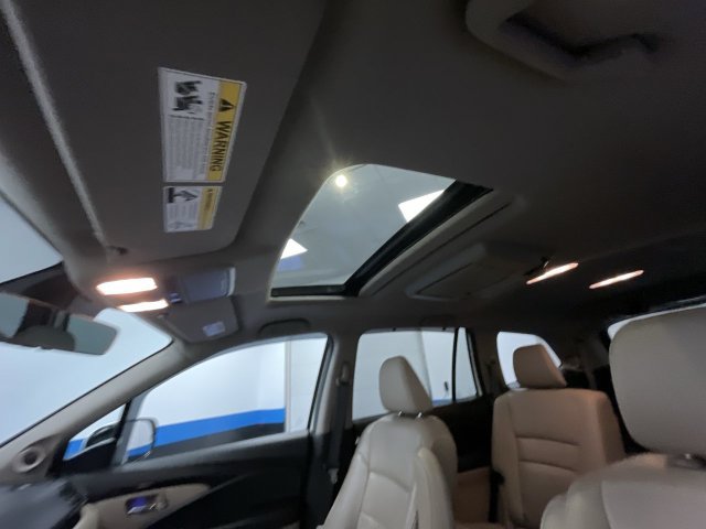Used 2020 Honda Pilot Touring image 22