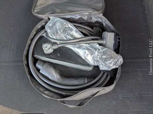 Used 2023 Lincoln Corsair Grand Touring w/ Equipment Group 301A image 13