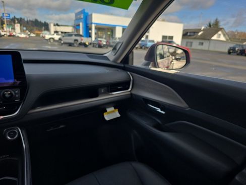 New 2026 Toyota Grand Highlander Platinum image 25