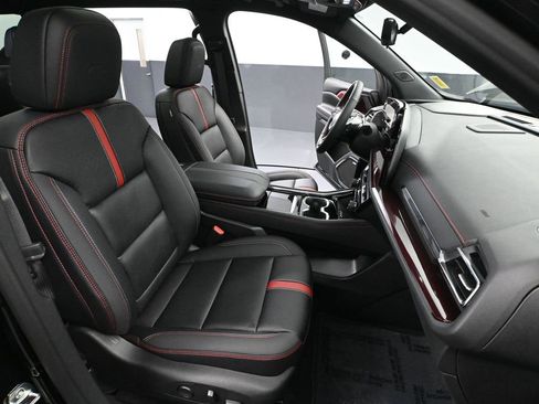 Used 2026 Chevrolet Traverse RS image 56