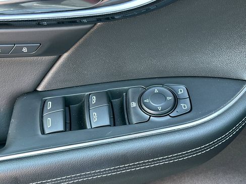 Used 2022 Buick Envision Essence w/ Sport Touring Package image 13