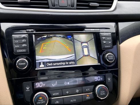 Used 2015 Nissan Rogue SL w/ SL Premium Package image 26