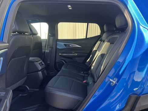 New 2026 Chevrolet Equinox EV LT image 9