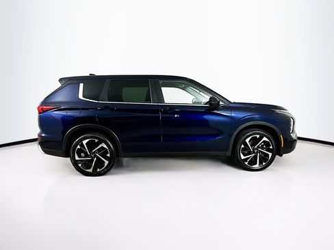 Used 2024 Mitsubishi Outlander SE image 10
