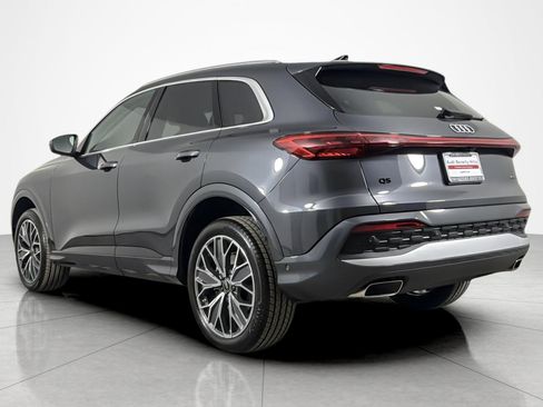 Used 2025 Audi Q5 Premium Plus w/ Premium Plus AWD/4WD image 3