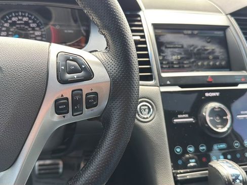 Used 2015 Ford Taurus SHO w/ Technology Package AWD/4WD image 38