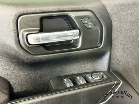 Used 2021 Chevrolet Silverado 1500 Custom Trail Boss AWD/4WD image 22