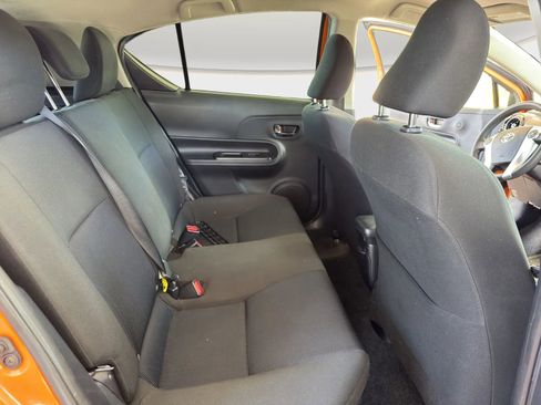 Used 2015 Toyota Prius C Two image 19