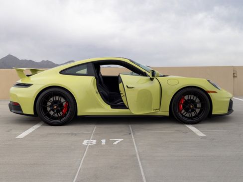 Used 2026 Porsche 911 Carrera GTS RWD image 38