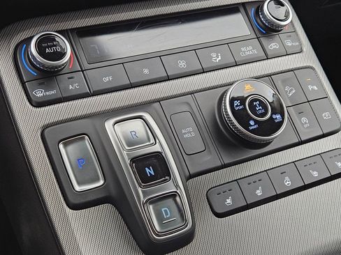 Used 2024 Hyundai Palisade SEL w/ Premium Package image 23