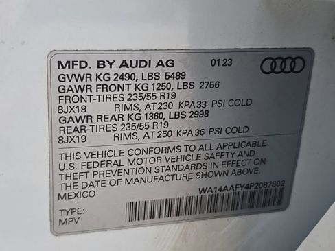 Used 2023 Audi Q5 2.0T Premium w/ Convenience Package image 39