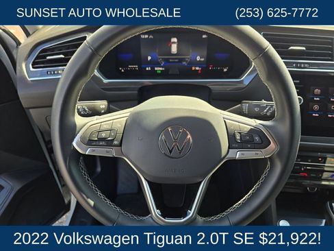 Used 2022 Volkswagen Tiguan SE AWD/4WD image 33