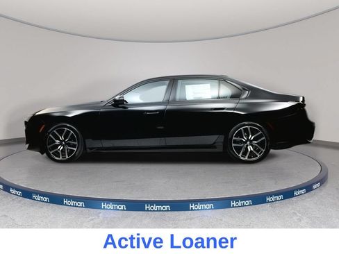 Used 2025 BMW i7 xDrive60 AWD/4WD image 7
