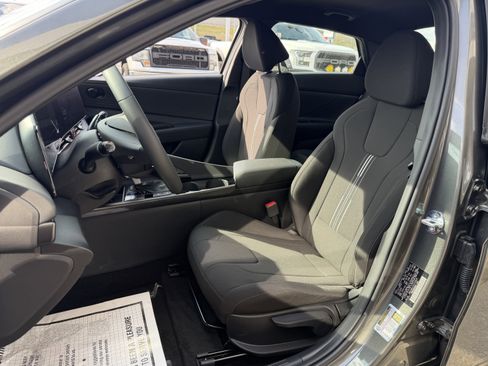 New 2026 Hyundai Elantra Sport FWD image 25