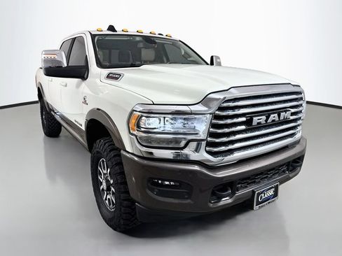 Used 2024 RAM 3500 Limited AWD/4WD image 1