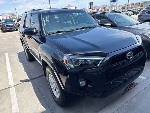 Used 2019 Toyota 4Runner SR5 AWD/4WD image 8