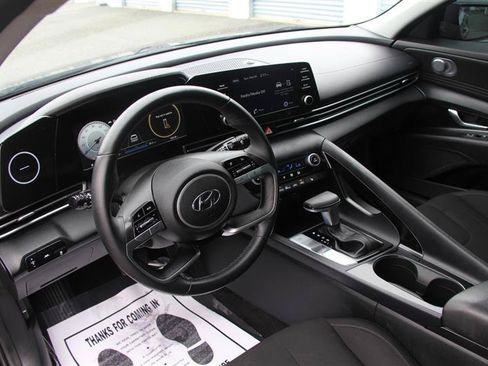 Used 2021 Hyundai Elantra SEL w/ Convenience Package FWD image 21