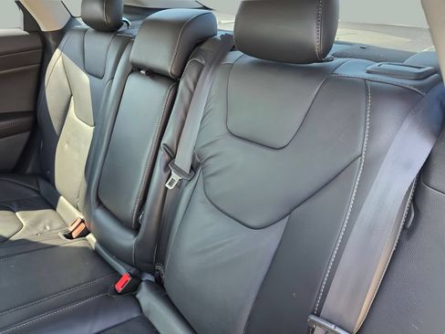 Used 2013 Ford Fusion Titanium FWD image 25