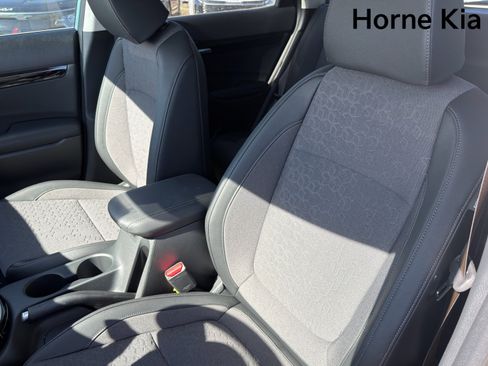 New 2026 Kia Seltos S FWD image 11