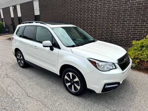 Used 2018 Subaru Forester 2.5i Premium w/ All-Weather Package image 25