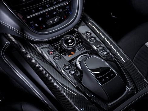 Used 2023 Aston Martin DBX 707 image 31