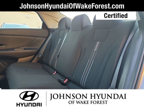 Certified 2023 Hyundai Elantra SEL w/ Preferred Accessory Package image 21
