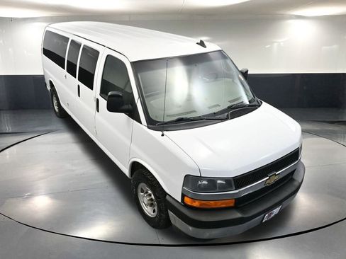 Used 2017 Chevrolet Express 3500 LT w/ LT Preferred Equipment Group image 52