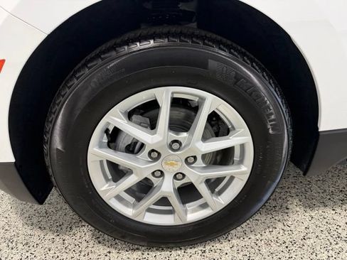 Used 2024 Chevrolet Equinox LT w/ LPO, Floor Liner Package FWD image 34
