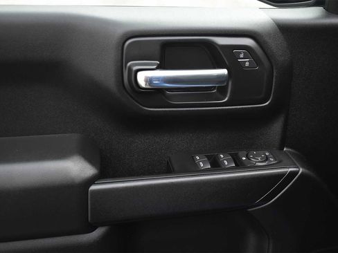 Used 2025 Chevrolet Silverado 1500 Custom w/ Turbomax Blackout Package image 21