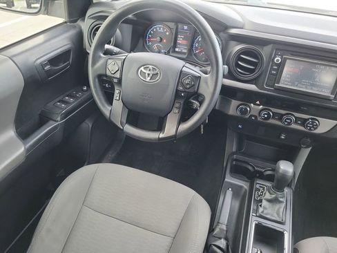 Used 2018 Toyota Tacoma SR w/ SR Convenience Package image 14