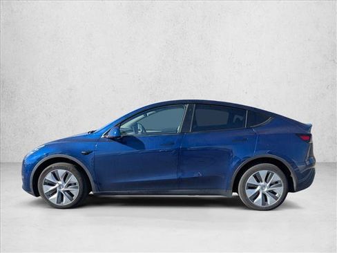 Used 2023 Tesla Model Y Long Range image 8