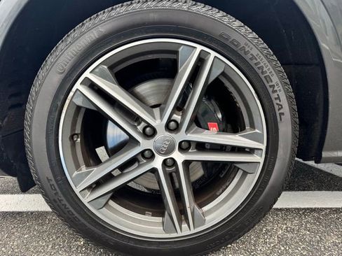 Used 2019 Audi SQ5 Premium Plus w/ Premium Plus Package AWD/4WD image 44