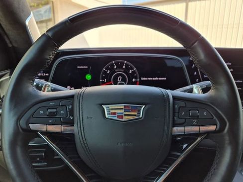 Used 2023 Cadillac Escalade ESV V AWD/4WD image 27