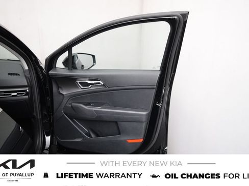 New 2026 Kia Sportage LX AWD/4WD image 15