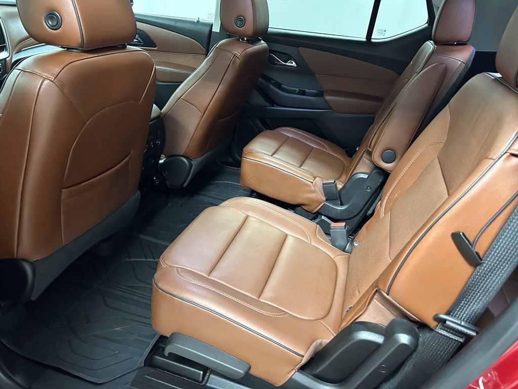 Used 2019 Chevrolet Traverse High Country w/ LPO, Floor Liner Package AWD/4WD image 15
