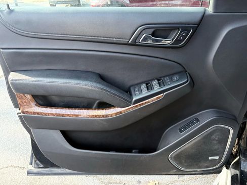 Used 2015 Chevrolet Suburban LTZ image 10