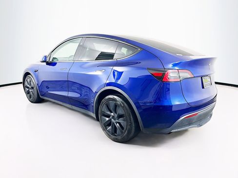 Used 2024 Tesla Model Y Long Range AWD/4WD image 5