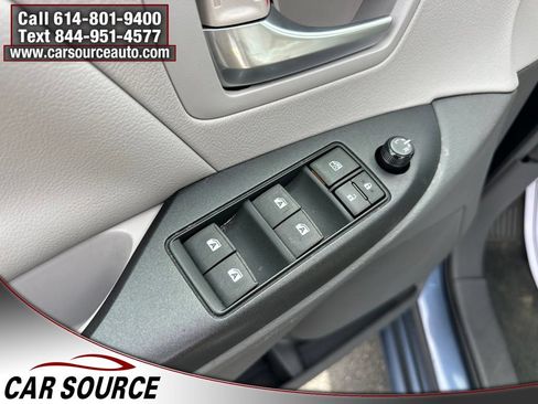 Used 2015 Toyota Sienna LE AWD/4WD image 15