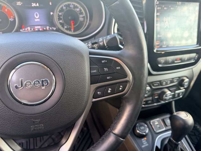 Used 2019 Jeep Cherokee Limited w/ Luxury Group AWD/4WD image 29