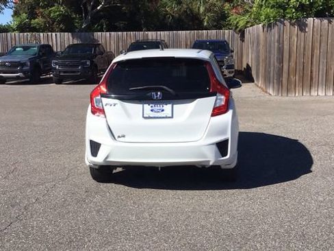 Used 2017 Honda Fit LX image 6