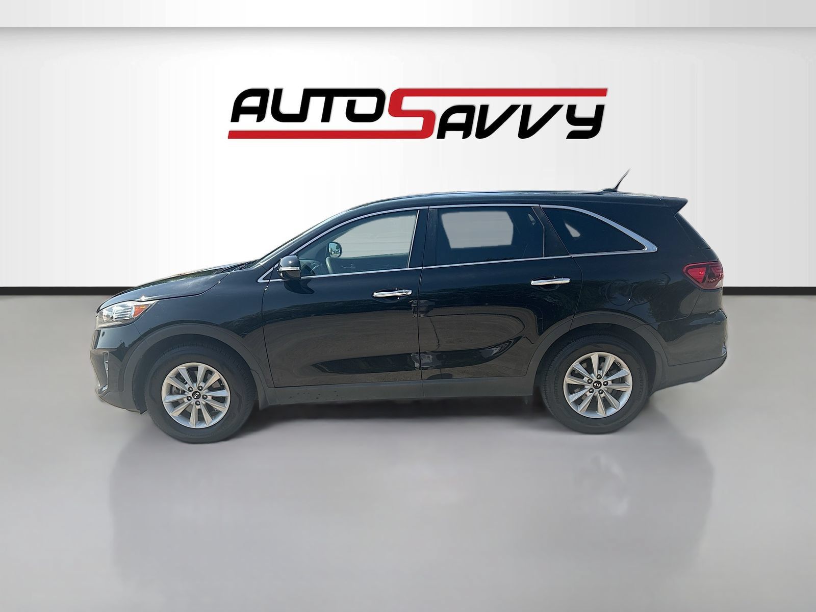 Used 2019 Kia Sorento FWD image 4