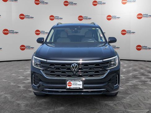 Used 2024 Volkswagen Atlas SEL Premium R-Line AWD/4WD image 2