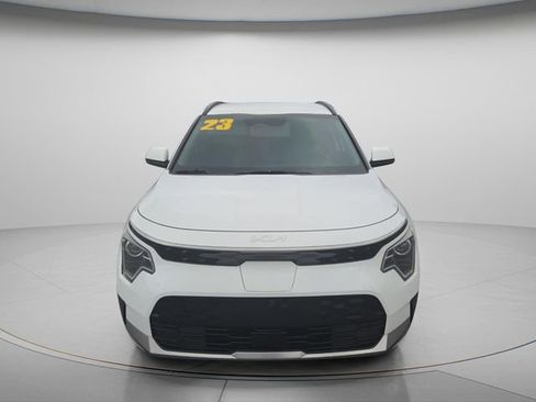 Used 2023 Kia Niro Wind FWD image 4