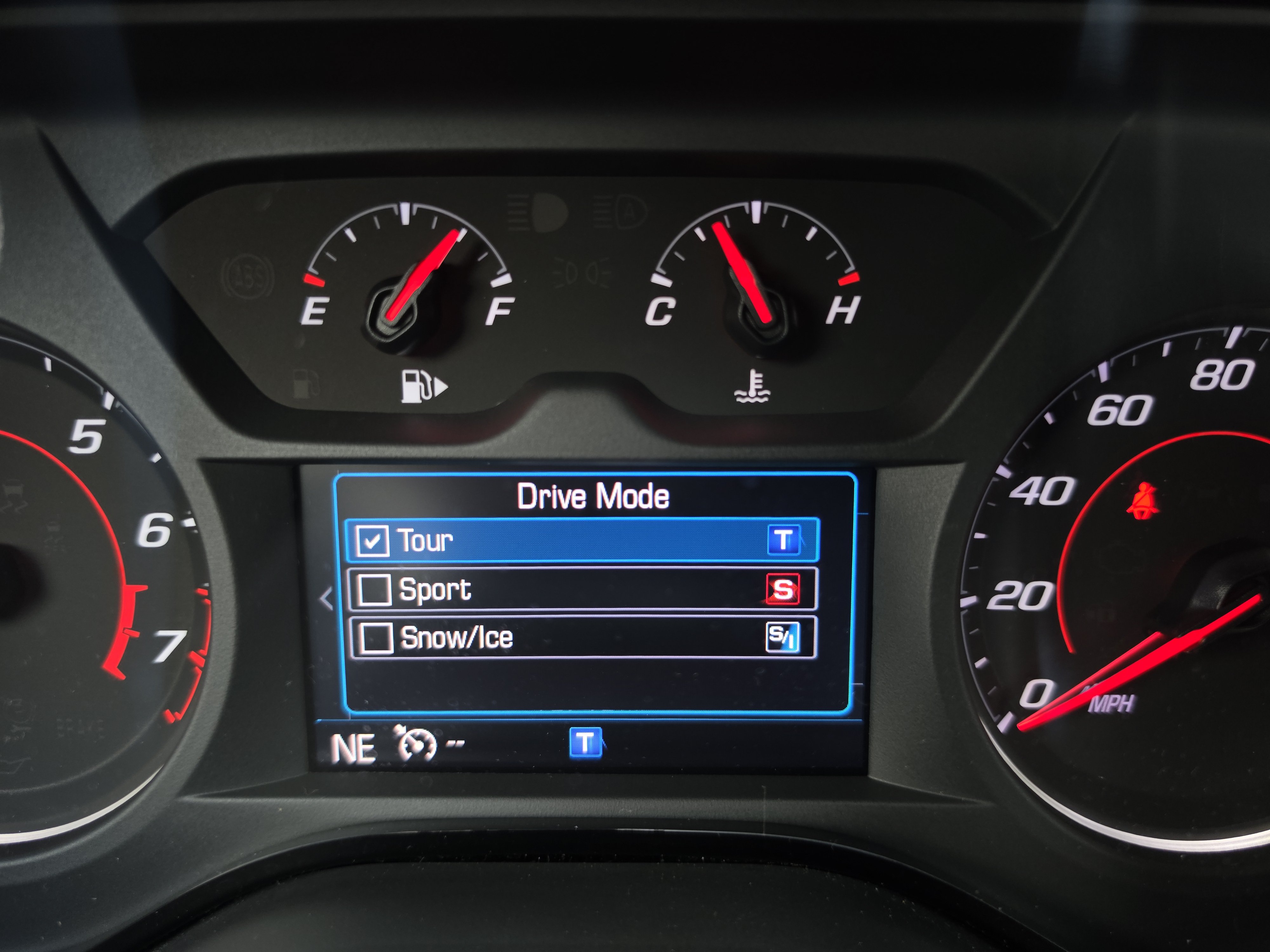 Used 2023 Chevrolet Camaro LT RWD image 26