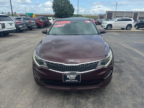 Used 2018 Kia Optima EX w/ Premium Package FWD image 9