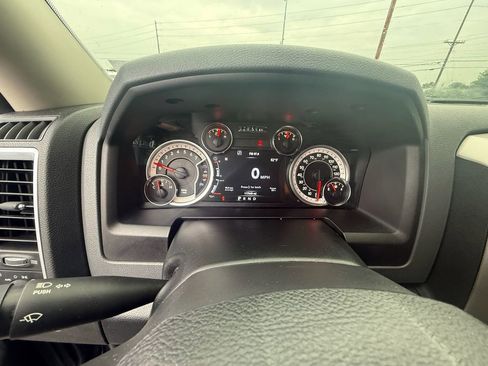 Used 2018 RAM 1500 Big Horn AWD/4WD image 16