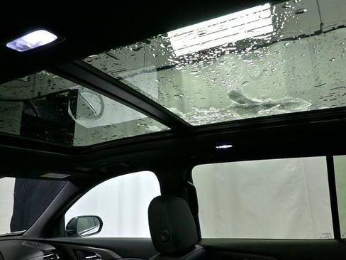 New 2026 Chevrolet Traverse LT w/ Sun and Wheel Package image 13